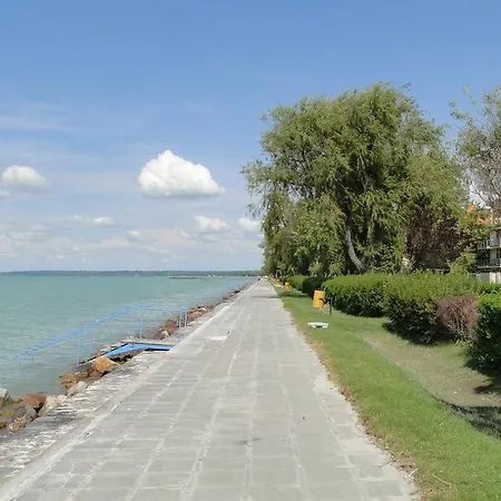 Szálloda Luxury 3*